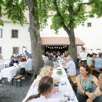 Burghof Schlaining beim Blues Brunch mit Blues Jam