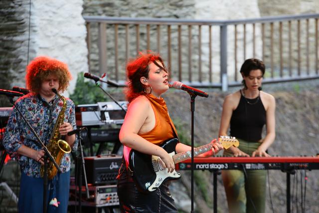 Konzert von Zelda Weber und ihrer Band The Rosettes  