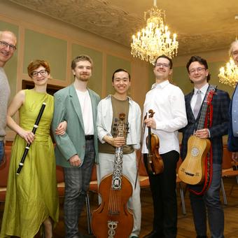 Ensemble OIDA mit Eventmanager Werner Glösl und Intendant Gerhard Krammer